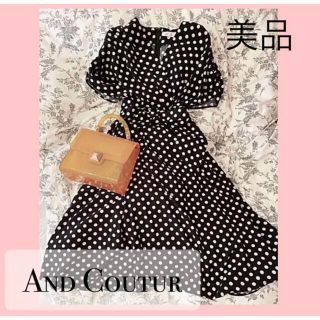 アンドクチュール(And Couture)の美品 And Couture 着痩せドット柄のワンピース(ひざ丈ワンピース)