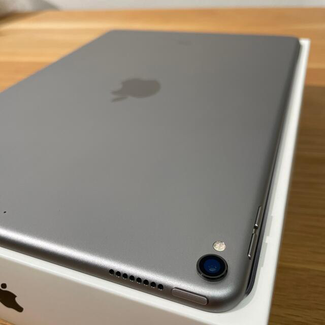 Apple(アップル)のApple  iPad Pro  10.5inch  256g  Wi-Fi スマホ/家電/カメラのPC/タブレット(タブレット)の商品写真