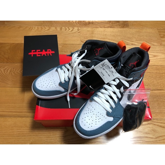 NIKE - NIKE AIR JORDAN1 MID SE FRLS APLA 新品