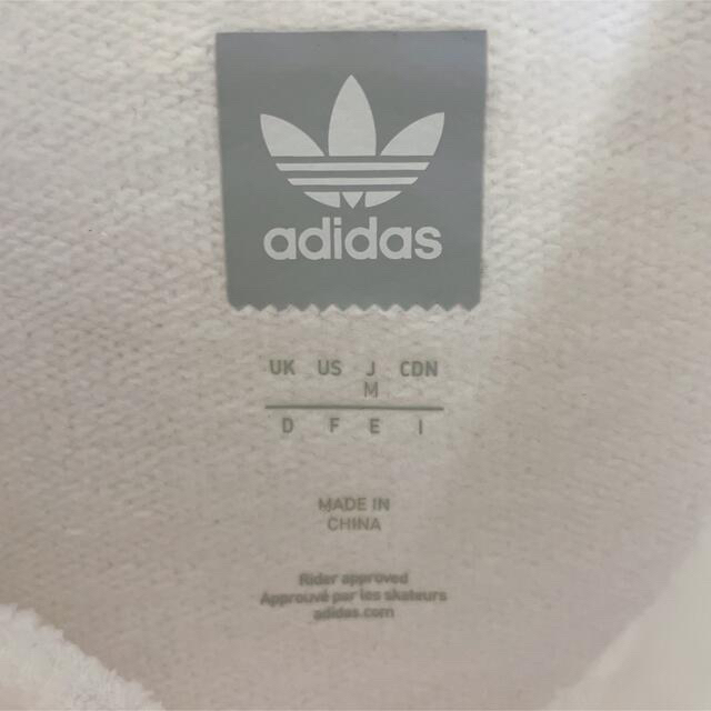 adidas(アディダス)のadidas✨プルオーバー✨WHITE✨ メンズのトップス(パーカー)の商品写真