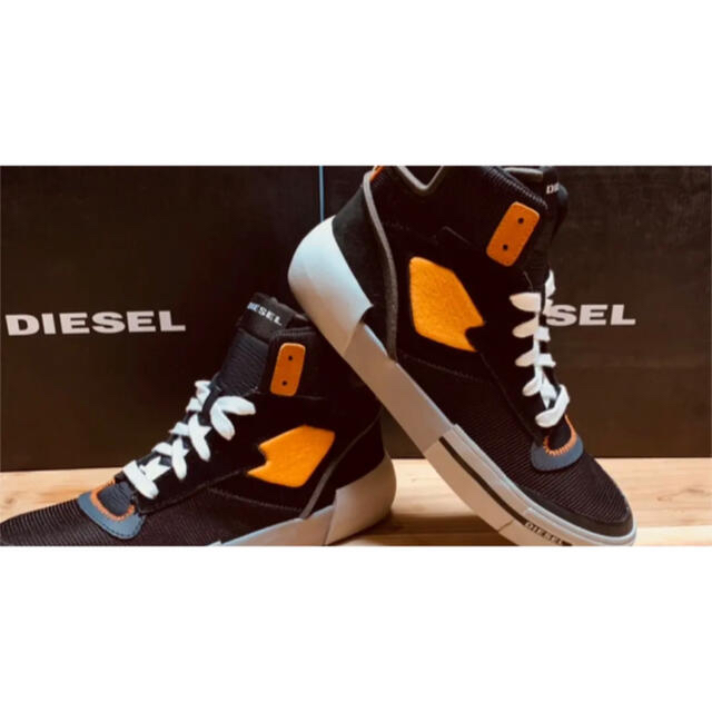 DIESEL(ディーゼル)の【ティファニー様専用】【DIESEL ディーゼル】 スニーカー/ブラック 27㎝ メンズの靴/シューズ(スニーカー)の商品写真