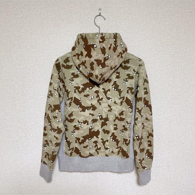 A BATHING APE(アベイシングエイプ)のBAPE×STUSSY✨PULLOVER PARKA✨BEIGE✨ メンズのトップス(パーカー)の商品写真