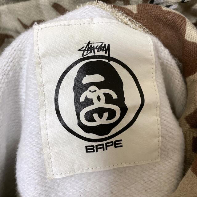 A BATHING APE(アベイシングエイプ)のBAPE×STUSSY✨PULLOVER PARKA✨BEIGE✨ メンズのトップス(パーカー)の商品写真