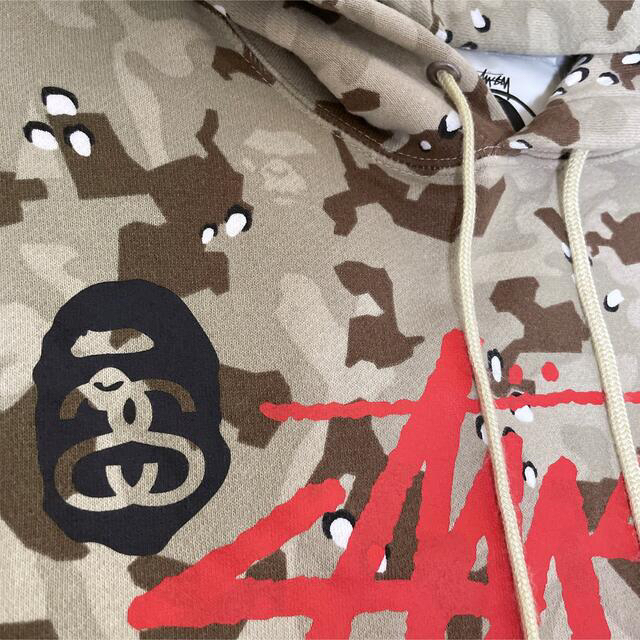 A BATHING APE(アベイシングエイプ)のBAPE×STUSSY✨PULLOVER PARKA✨BEIGE✨ メンズのトップス(パーカー)の商品写真