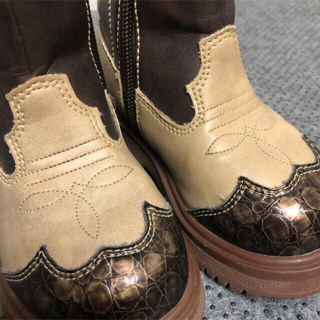 OshKosh(オシュコシュ)のオシュコシュ　ウエスタンブーツ　14cm　ユニセックス キッズ/ベビー/マタニティのベビー靴/シューズ(~14cm)(ブーツ)の商品写真