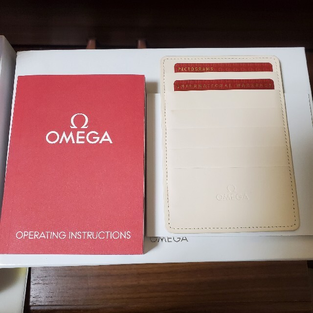 OMEGA(オメガ)の321.33.44.52.01.001 スピードマスター  オリンピック メンズの時計(腕時計(アナログ))の商品写真