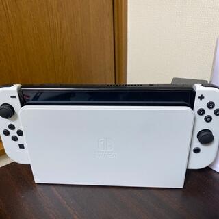 ニンテンドースイッチ(Nintendo Switch)のNintendo Switch 有機EL(家庭用ゲーム機本体)