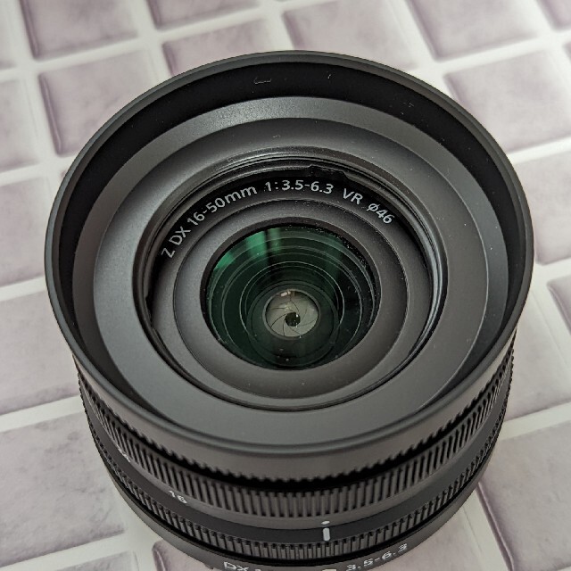 Nikon(ニコン)のNIKKOR Z DX 16-50mm F3.5-6.3 VR ブラック スマホ/家電/カメラのカメラ(レンズ(ズーム))の商品写真