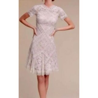 タダシショウジ(TADASHI SHOJI)の値下げ　タダシショージ美品レースフレアーワンピース　エレガント　完売(ひざ丈ワンピース)