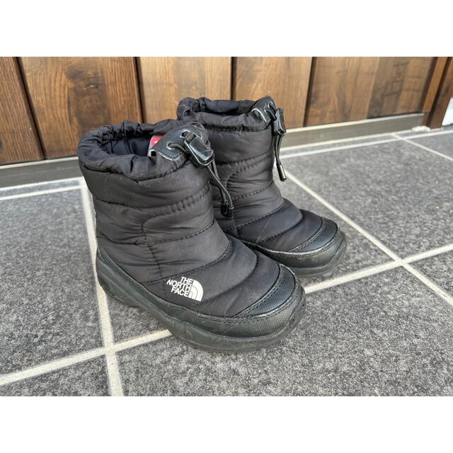 THE NORTH FACE(ザノースフェイス)のノースフェイス　ヌプシ　ブーティ　17cm 黒　ブラック　スノーブーツ　キッズ キッズ/ベビー/マタニティのキッズ靴/シューズ(15cm~)(ブーツ)の商品写真