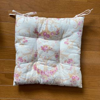 ローラアシュレイ クッションの通販 100点以上 | LAURA ASHLEYの ローラアシュレイ クッションの通販 100点以上 | LAURA ASHLEYの