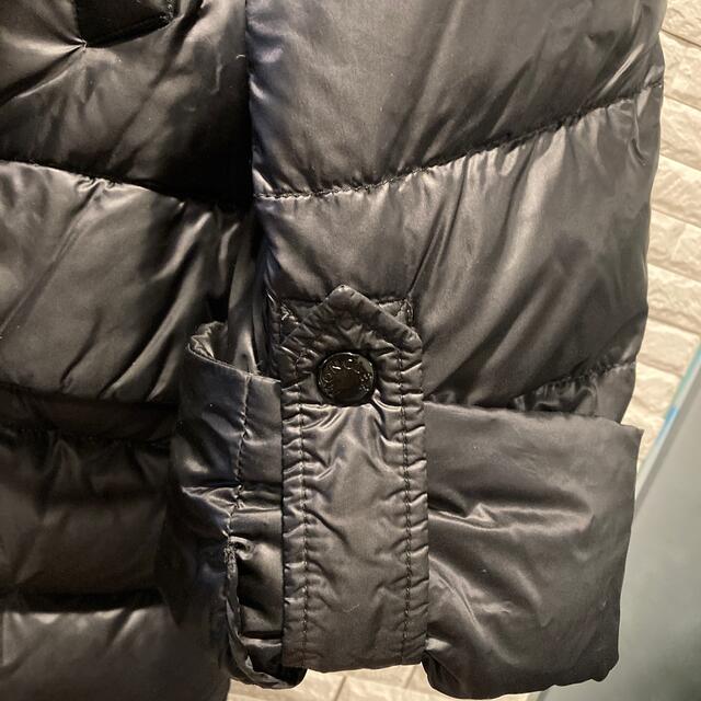 MONCLER(モンクレール)の【YuKi様】モンクレール　フレオール　Aライン　ポンチョ型ダウン　ブラック00 レディースのジャケット/アウター(ダウンコート)の商品写真