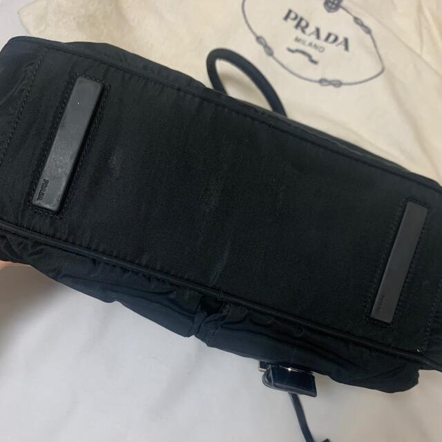 【人気デザイン】PRADA ハンドバッグ　保存袋付き　南京錠