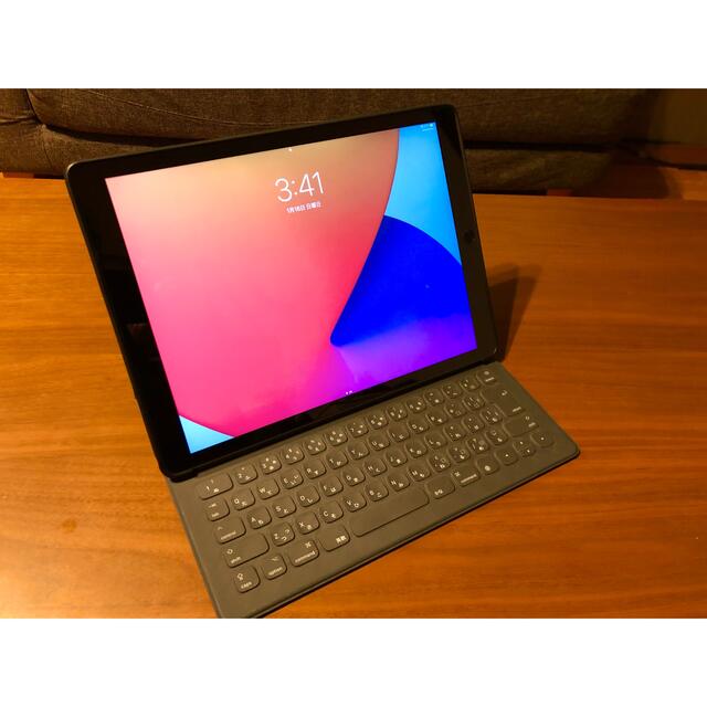 iPad(アイパッド)の【値下げしました】 iPad Pro 12.9 32GB＋純正キーボードなど スマホ/家電/カメラのPC/タブレット(タブレット)の商品写真