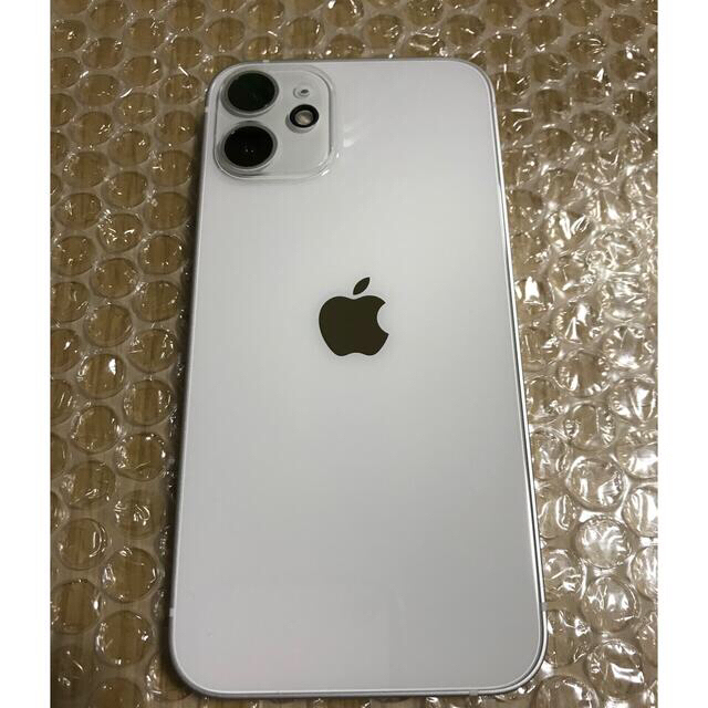 Apple(アップル)のiPhone12mini ホワイト　64g 美品 スマホ/家電/カメラのスマートフォン/携帯電話(スマートフォン本体)の商品写真