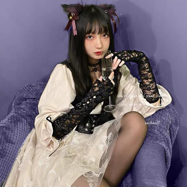 alice auaa(アリスアウアア)の病みかわいい豪華レース×レースアップリボンのフィンガーレスロンググローブ レディースのファッション小物(手袋)の商品写真