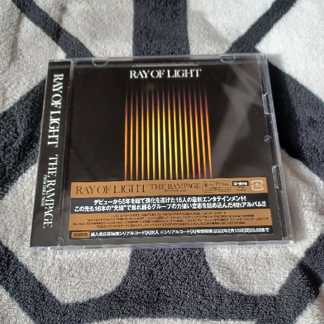 THE RAMPAGE(ザランページ)のRAY OF LIGHT（Blu-ray Disc付） エンタメ/ホビーのCD(ポップス/ロック(邦楽))の商品写真