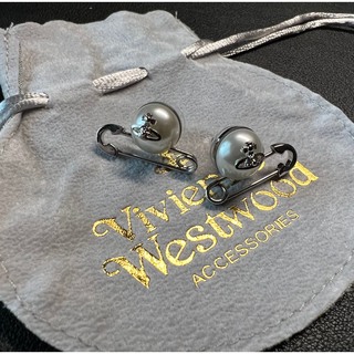 Vivienne Westwood - 【新品】viviennewestwood 安全ピン パール 両耳ピアス