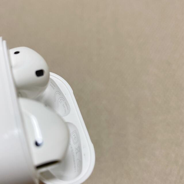 Apple(アップル)のAirPods エアーポッズ　A1602 第一世代 スマホ/家電/カメラのオーディオ機器(ヘッドフォン/イヤフォン)の商品写真