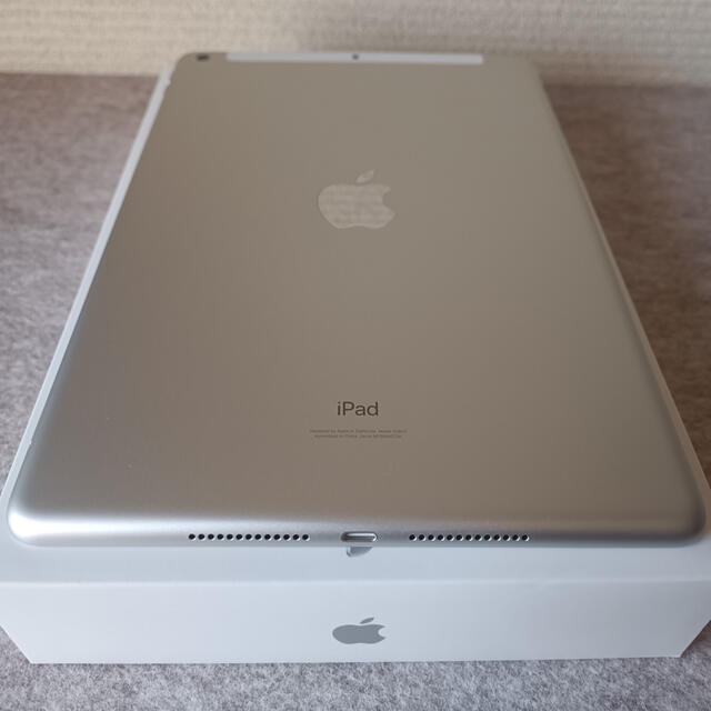 Apple - 【 simフリー】iPad 10.2インチ 第9世代 (64GB) シルバーの