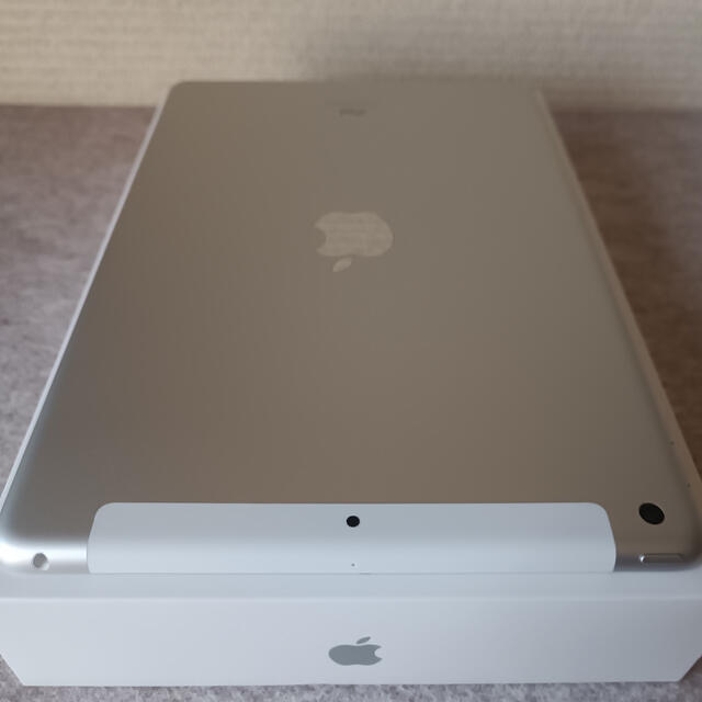 【 simフリー】iPad 10.2インチ 第9世代 (64GB) シルバー