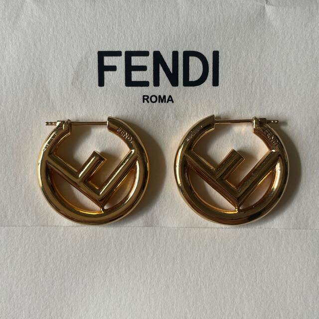 FENDI ピアス