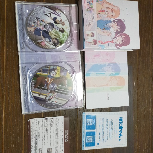 TARI　TARI　Blu-ray　Disc　BOX【完全初回生産限定商品】 B