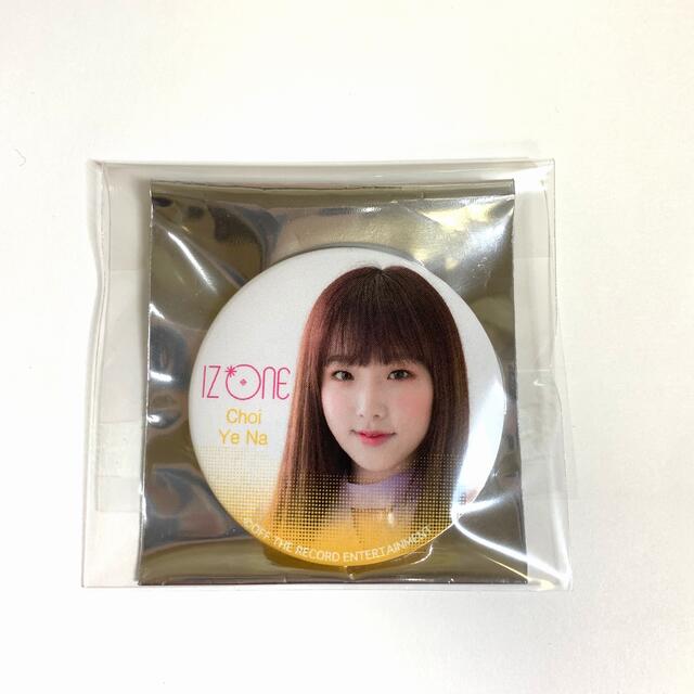 IZ*ONE vampire缶バッジ イェナ エンタメ/ホビーのタレントグッズ(アイドルグッズ)の商品写真