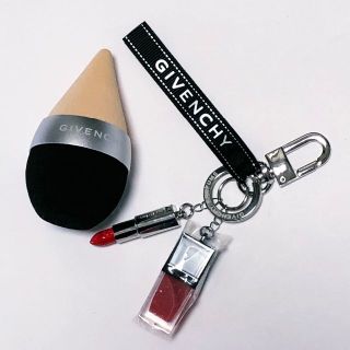 ジバンシィ(GIVENCHY)の値下！GIVENCHY ジバンシイ 　リップチャーム＆プリズムリーブルブレンダー(パフ・スポンジ)