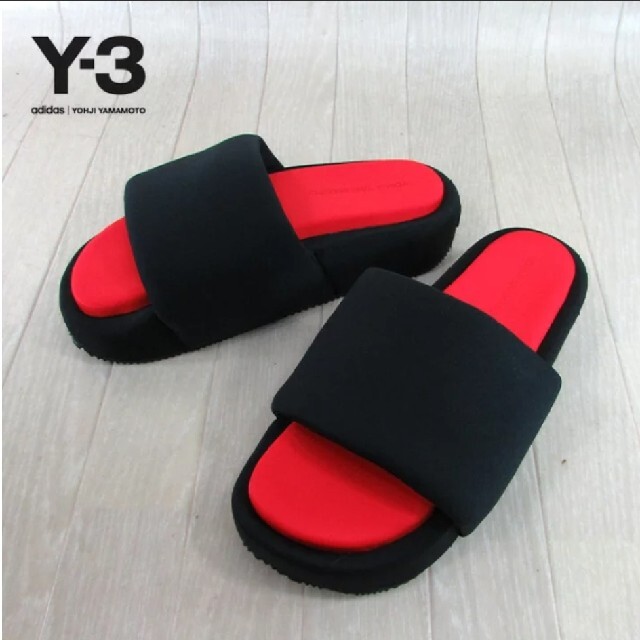 Yohji Yamamoto(ヨウジヤマモト)のYOHJI YAMAMOTO Y-3 SLIDE BLACK/BLACK/RED レディースの靴/シューズ(サンダル)の商品写真