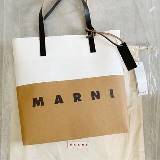 Marni - MARNIマルニ 2022SS 日本未入荷 トートバッグの通販｜ラクマ