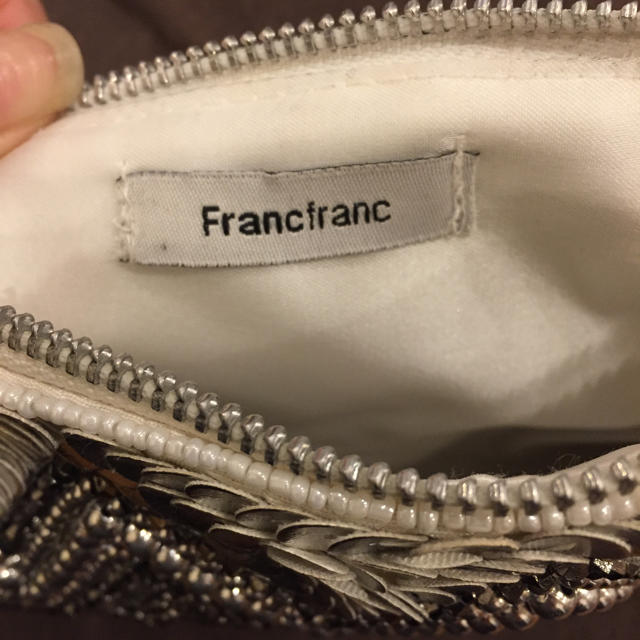 Francfranc(フランフラン)の値下げ 未使用  フランフランポーチ スパンコールビジュー レディースのファッション小物(ポーチ)の商品写真