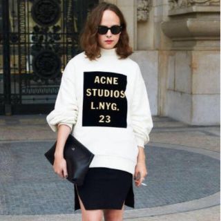 国産在庫あ ACNE - acne studios スウェット Mの通販 by まうき