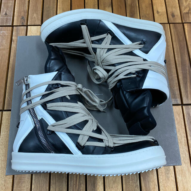 Rick Owens(リックオウエンス)の RICK OWENS RU20S7894 GEOBASKET SNEAKERS メンズの靴/シューズ(スニーカー)の商品写真