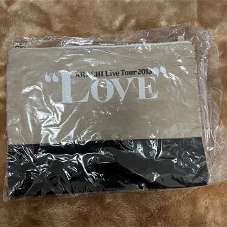 アラシ(嵐)の【新品未使用】嵐 LOVE ツアーグッズ ポーチ (アイドルグッズ)