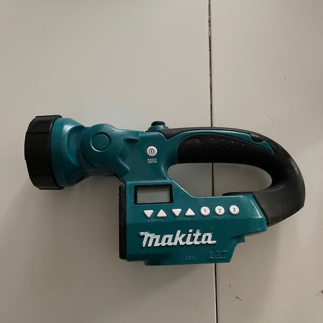 Makita(マキタ)のマキタ ラジオ 懐中電灯 スポーツ/アウトドアの自転車(工具/メンテナンス)の商品写真