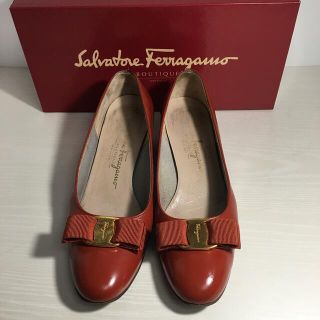 サルヴァトーレフェラガモ(Salvatore Ferragamo)のフェラガモ　パンプス(ハイヒール/パンプス)