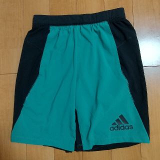 アディダス(adidas)のアディダス ハーフパンツ M(パンツ/スパッツ)