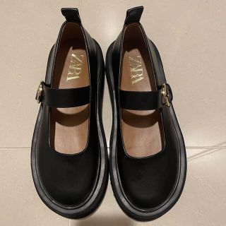 ザラ(ZARA)の新品☆ZARA☆フラットプラットフォームシューズ(ローファー/革靴)