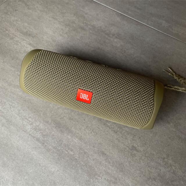 JBL FLIP5 スピーカー bluetooth スマホ/家電/カメラのオーディオ機器(スピーカー)の商品写真