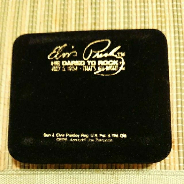【ZIPPO】ELVIS/Record Logo 限定4000個･真鍮製 メンズのファッション小物(タバコグッズ)の商品写真