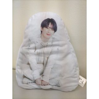 INI 許 豊凡 ダイカットクッション アイエヌアイ(アイドルグッズ)