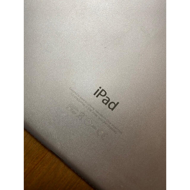 Apple(アップル)のiPad  Air2 wi-fi(128GB) スマホ/家電/カメラのPC/タブレット(タブレット)の商品写真