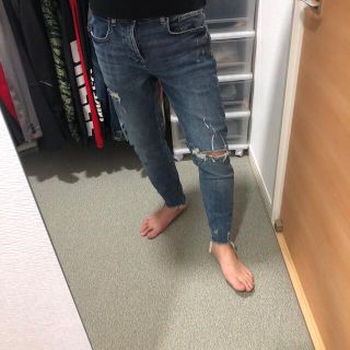 値下げ　ZARA ダメージストレッチデニム　31