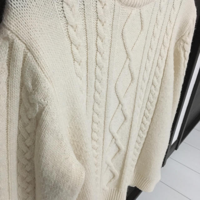 JILL by JILLSTUART(ジルバイジルスチュアート)のハイネックケーブル編みknit レディースのトップス(ニット/セーター)の商品写真