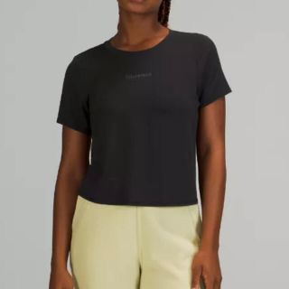 ルルレモン(lululemon)の【新品】ルルレモンlululemonロゴT(Tシャツ(半袖/袖なし))