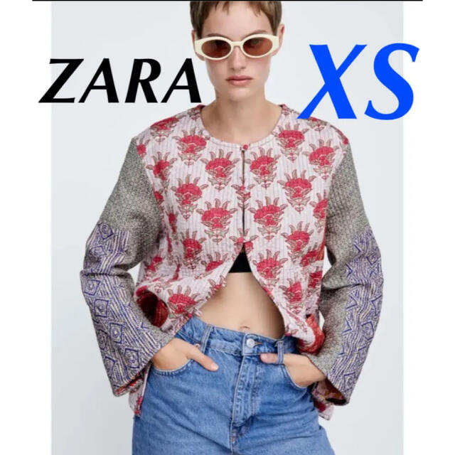 ZARA(ザラ)のZARA リバーシブルキルティングジャケット レディースのジャケット/アウター(ノーカラージャケット)の商品写真