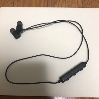 Bluetoothイヤホン ダイソー 中古(ヘッドフォン/イヤフォン)