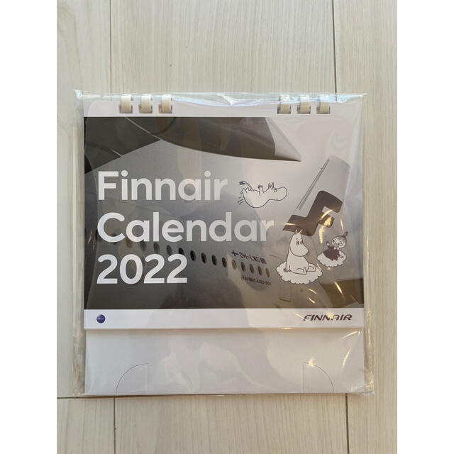 新品未開封・FINNAIR 卓上カレンダー2022年 インテリア/住まい/日用品の文房具(カレンダー/スケジュール)の商品写真