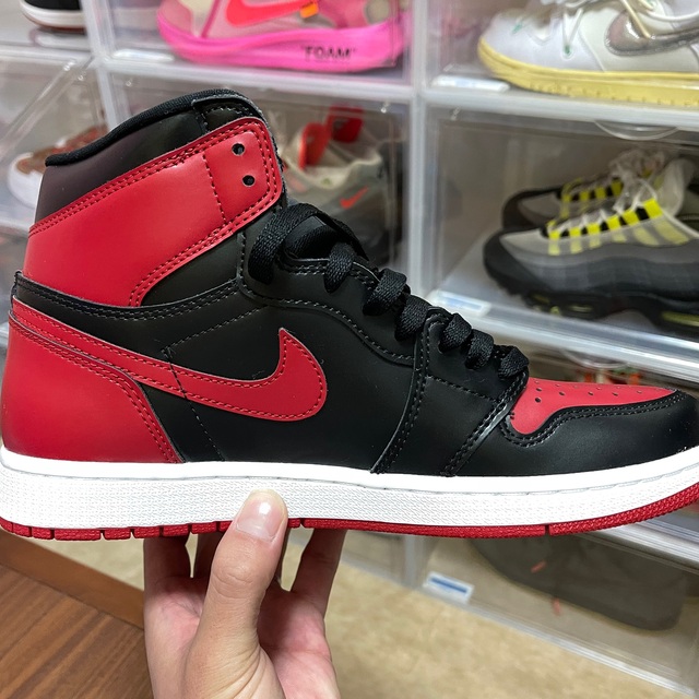 NIKE(ナイキ)のAIR JORDAN 1 patent BRED ジョーダン1 ブレッド メンズの靴/シューズ(スニーカー)の商品写真